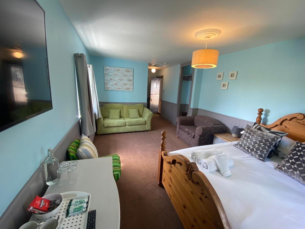 Blazing Donkey Countryside Retreat Hotel Sandwich Exterior photo