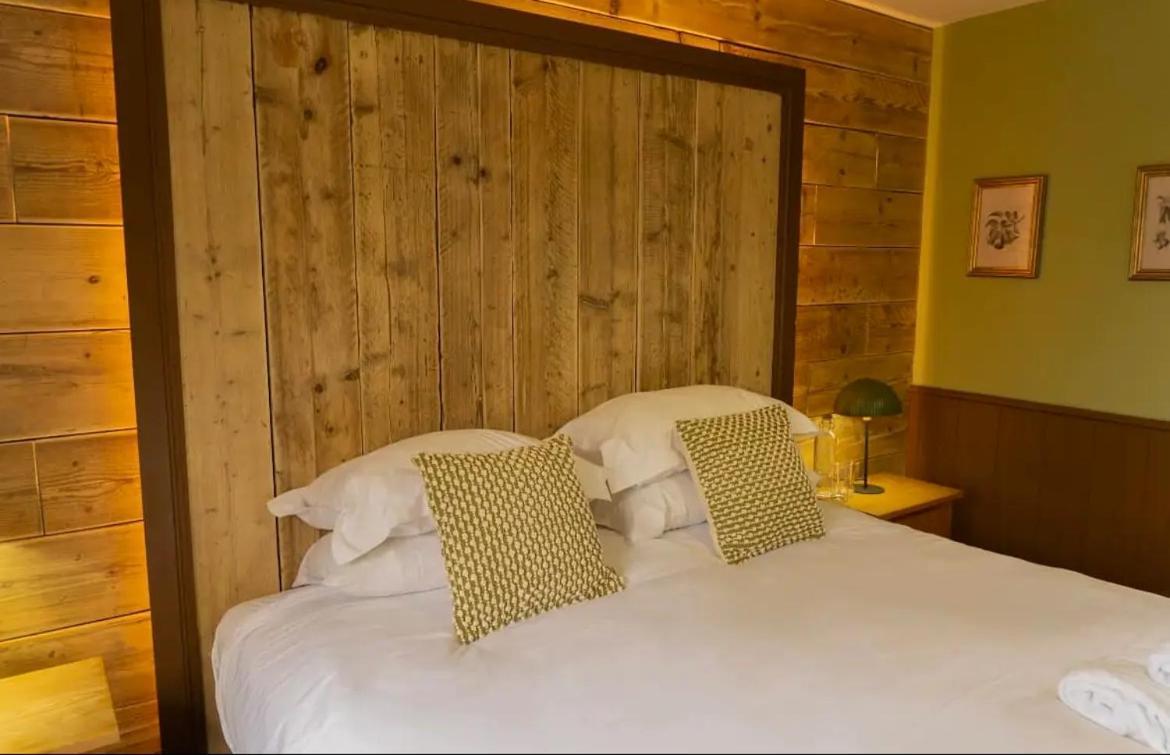 Blazing Donkey Countryside Retreat Hotel Sandwich Exterior photo